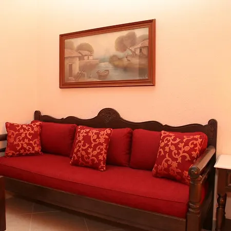 Maria Studios Apartment